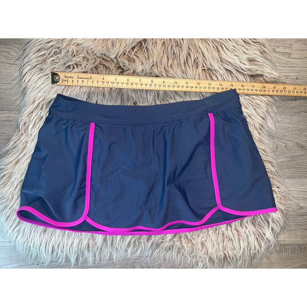 Free country women’s blue & pink athletic short - Picture 5 of 9